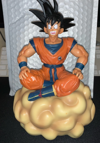 Boneco Goku em sua Nuvem Voadora - Manga Livre RS